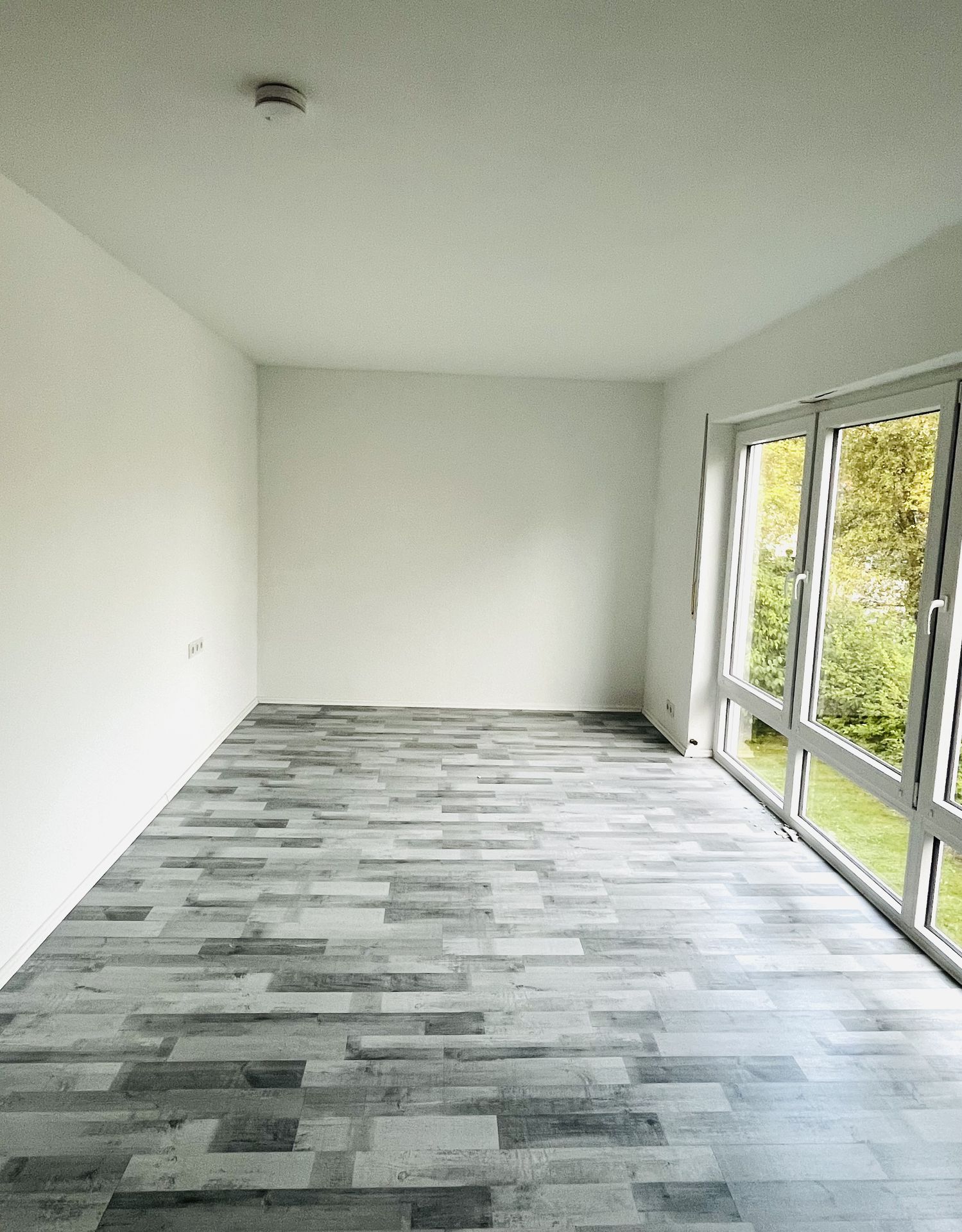 Kirchhundem-Rahrbach: 5ZKB mit Einbauküche und großer Terrasse provisionsfrei zu vermieten