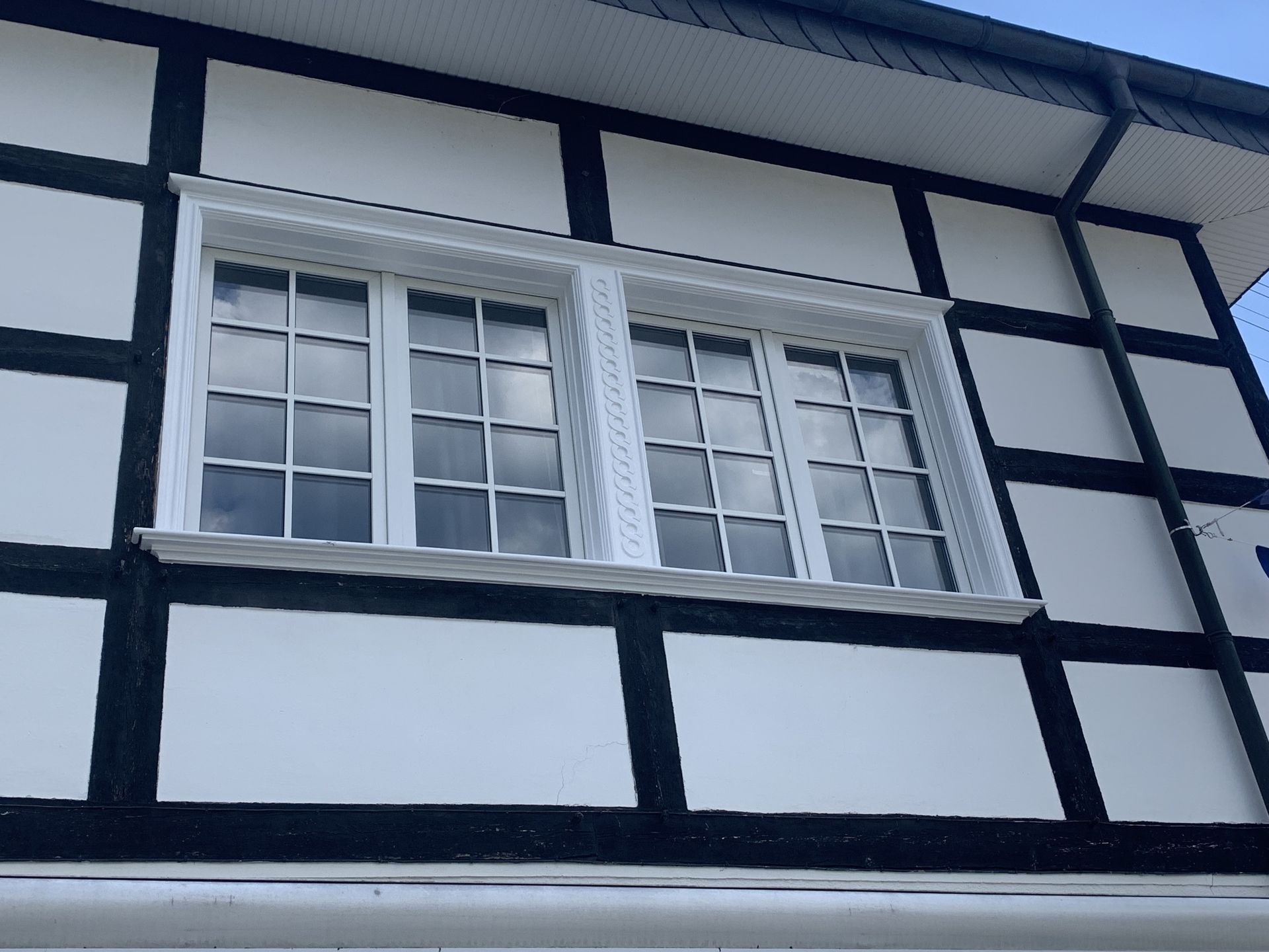 Oberhundem: 2-ZKB-Dachgeschosswohnung provisionsfrei zu vermieten (Terrasse mgl.)