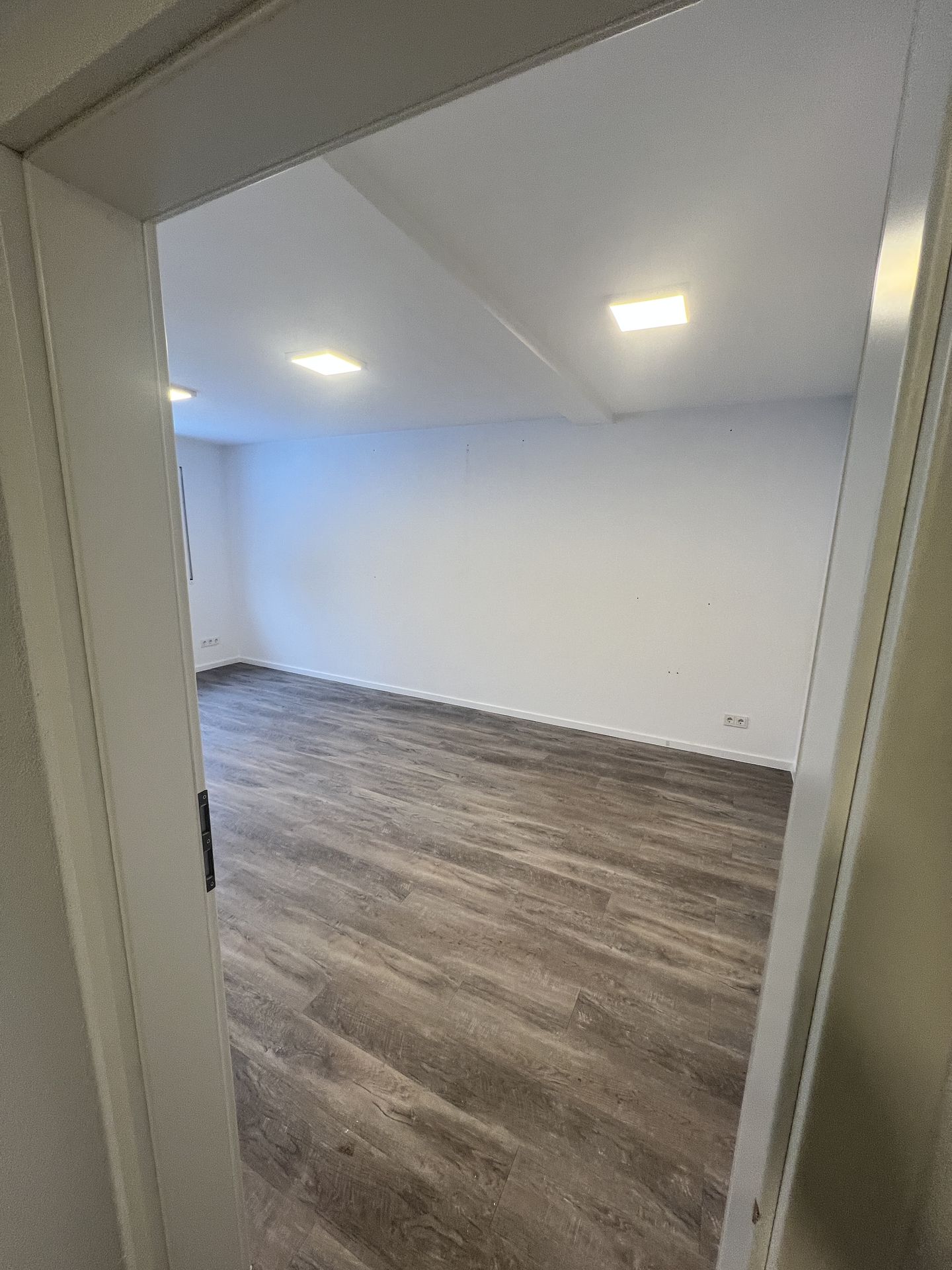 Kirchhundem-Rahrbach: Kluges ("Home-)Office oder 2ZKB provisionsfrei zu vermieten