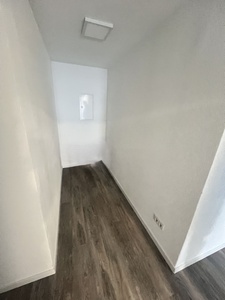 05_Garderobe_Abstellraum.JPG